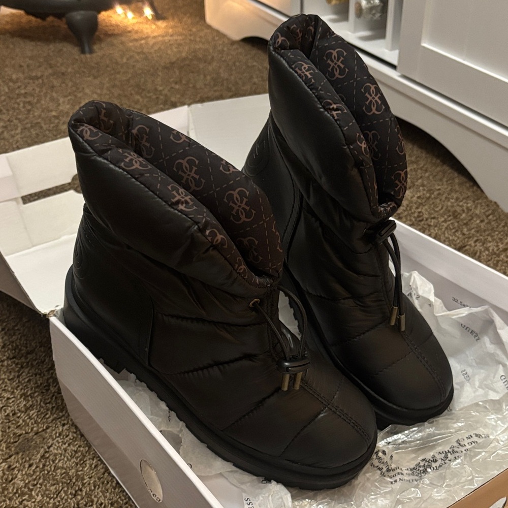 Guess Black Padded Winter Boots